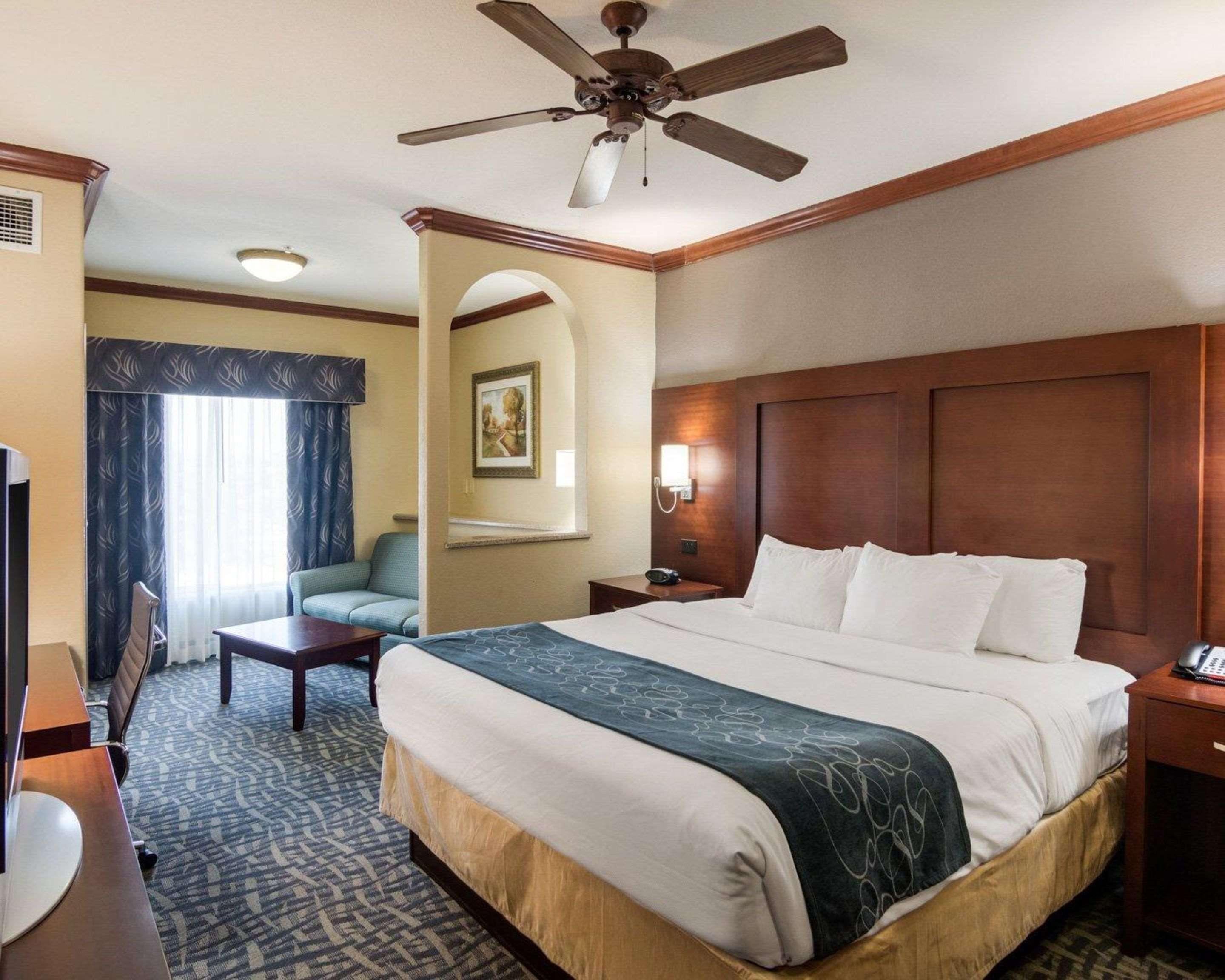 Comfort Suites Gainesville Extérieur photo