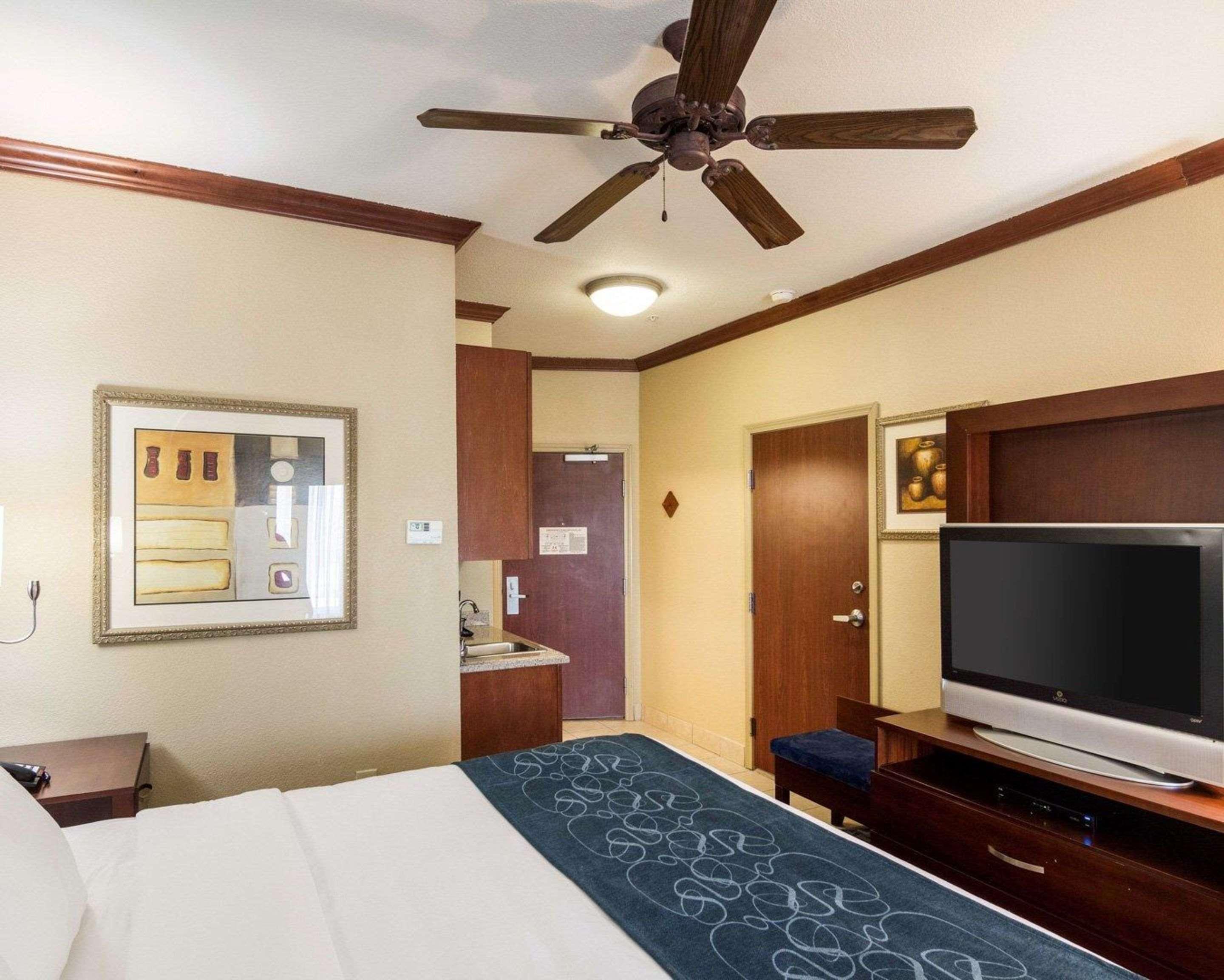 Comfort Suites Gainesville Extérieur photo